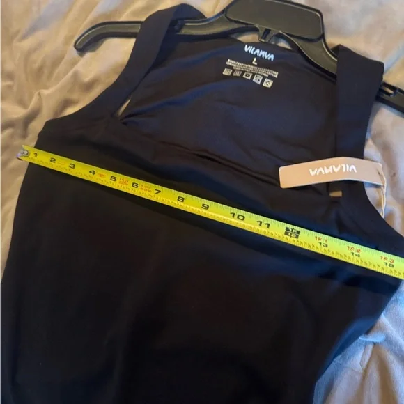 Chic Black Women's Jumpsuit - Picture 7 of 10